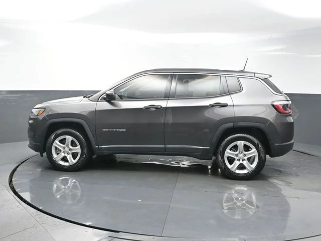 Used 2023 Gray Jeep Sport image 4