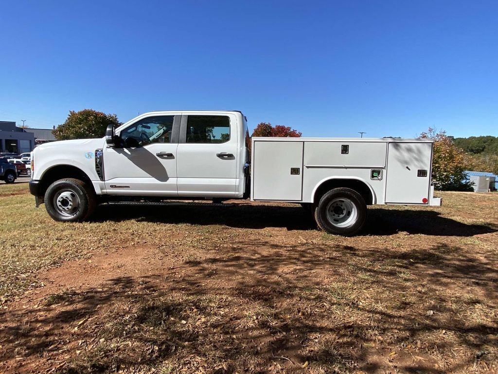 New 2026 Oxford White Ford F-350® XL image 5