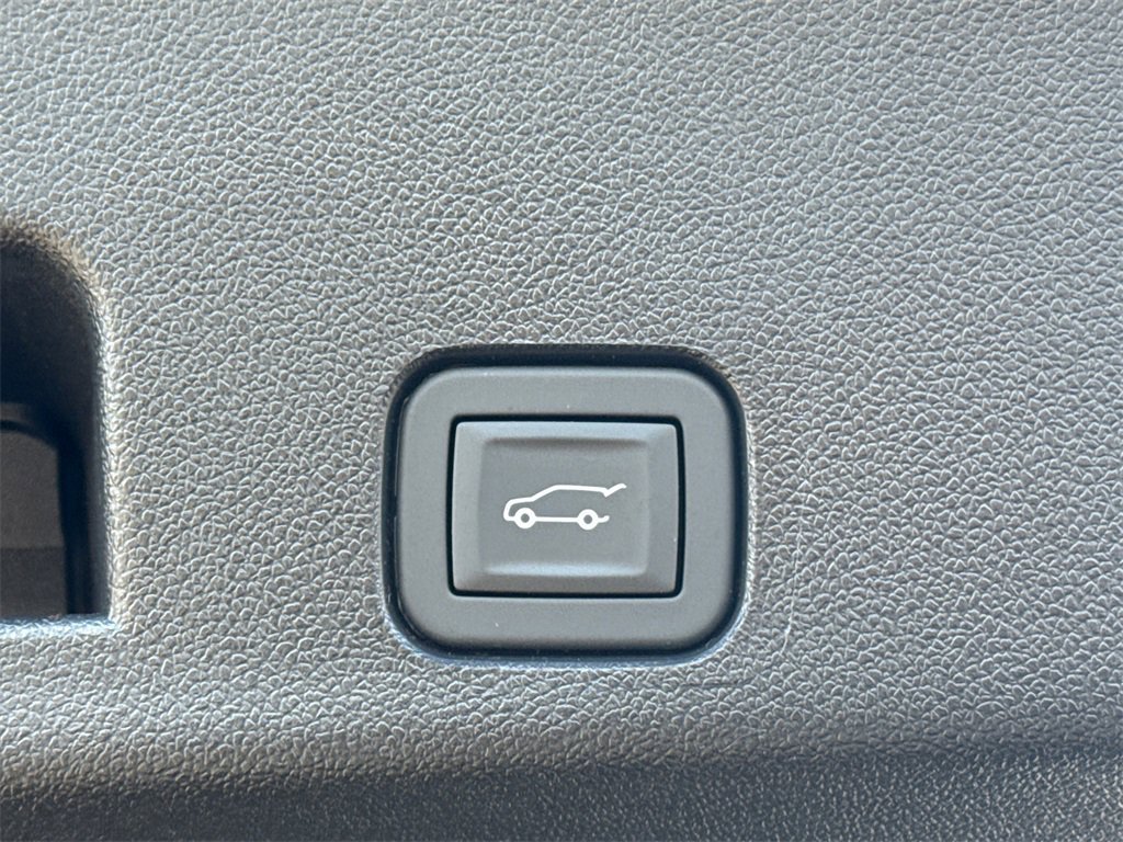 2026 GMC ACADIA - Image 34