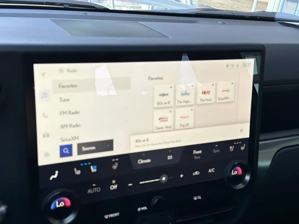 Used 2024 Incognito Lexus Premium+ image 19