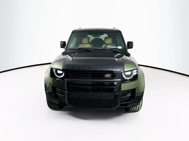 Used 2026  Land Rover X image 2