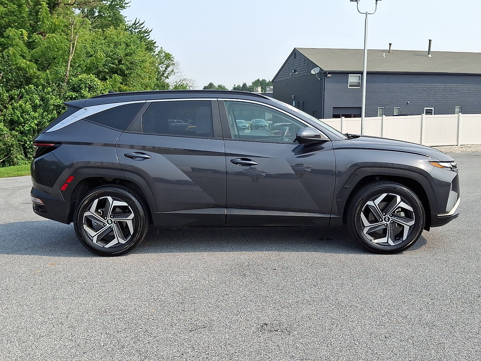 Used 2024 Dark Gray Metallic Hyundai SEL image 8