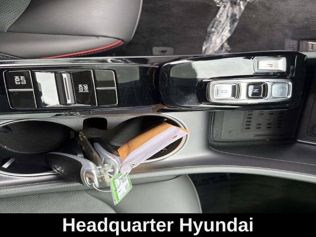 Used 2022 Gray Hyundai SEL Plus image 29