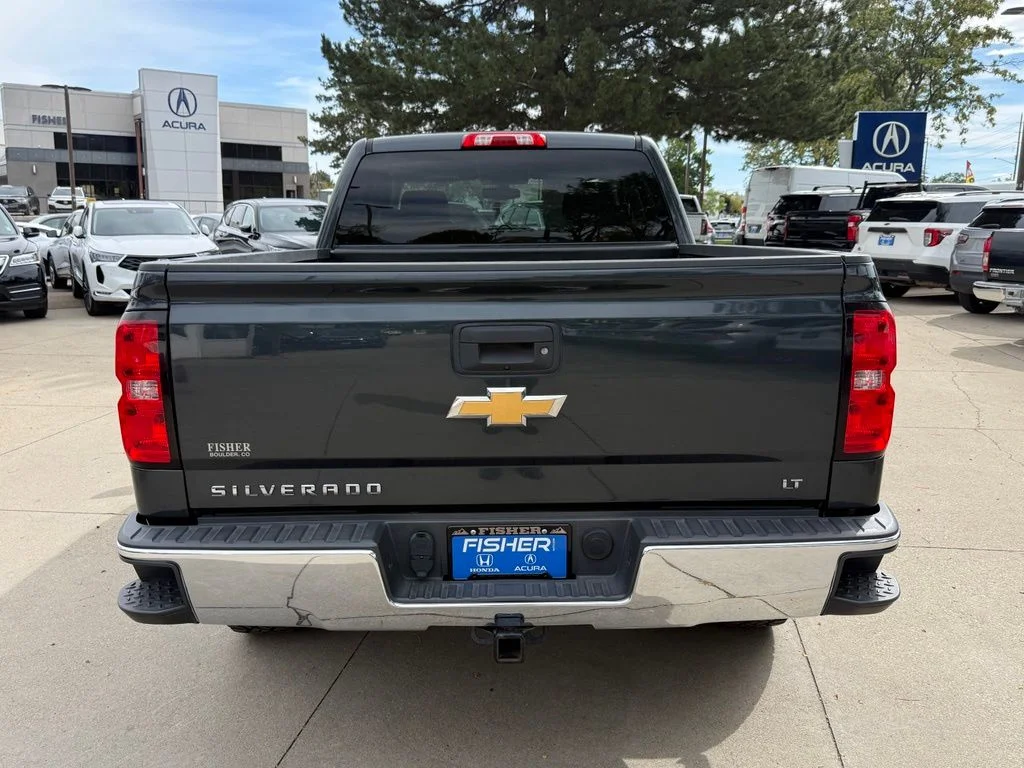 Used 2018 Graphite Metallic Chevrolet LT image 5