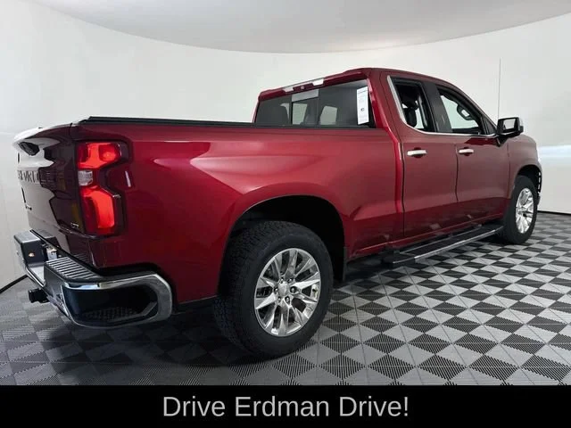 Used 2019 CAJUN RED TINTCOAT Chevrolet LTZ image 22
