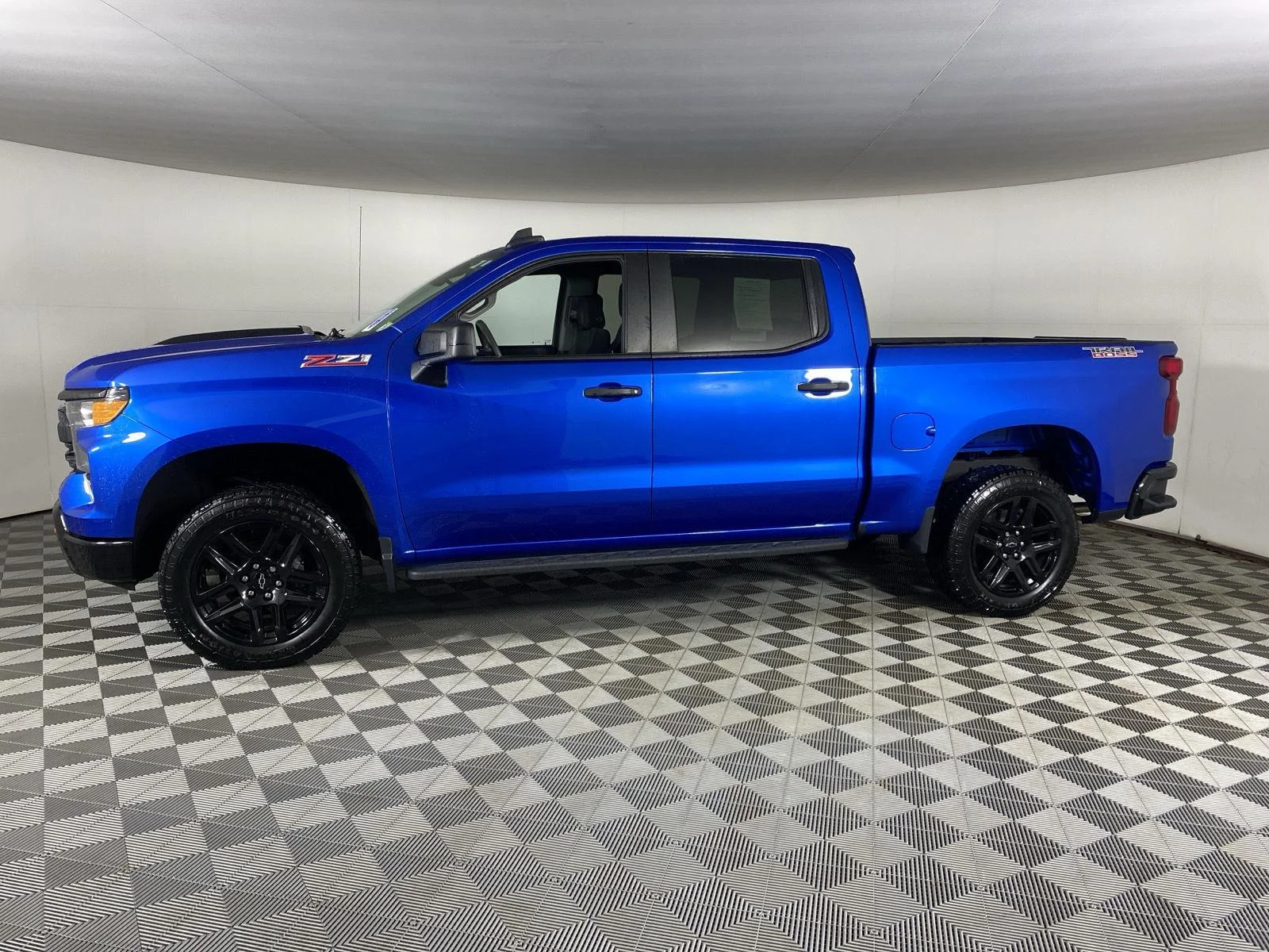 Used 2022 Glacier Blue Metallic Chevrolet Custom Trail Boss image 4