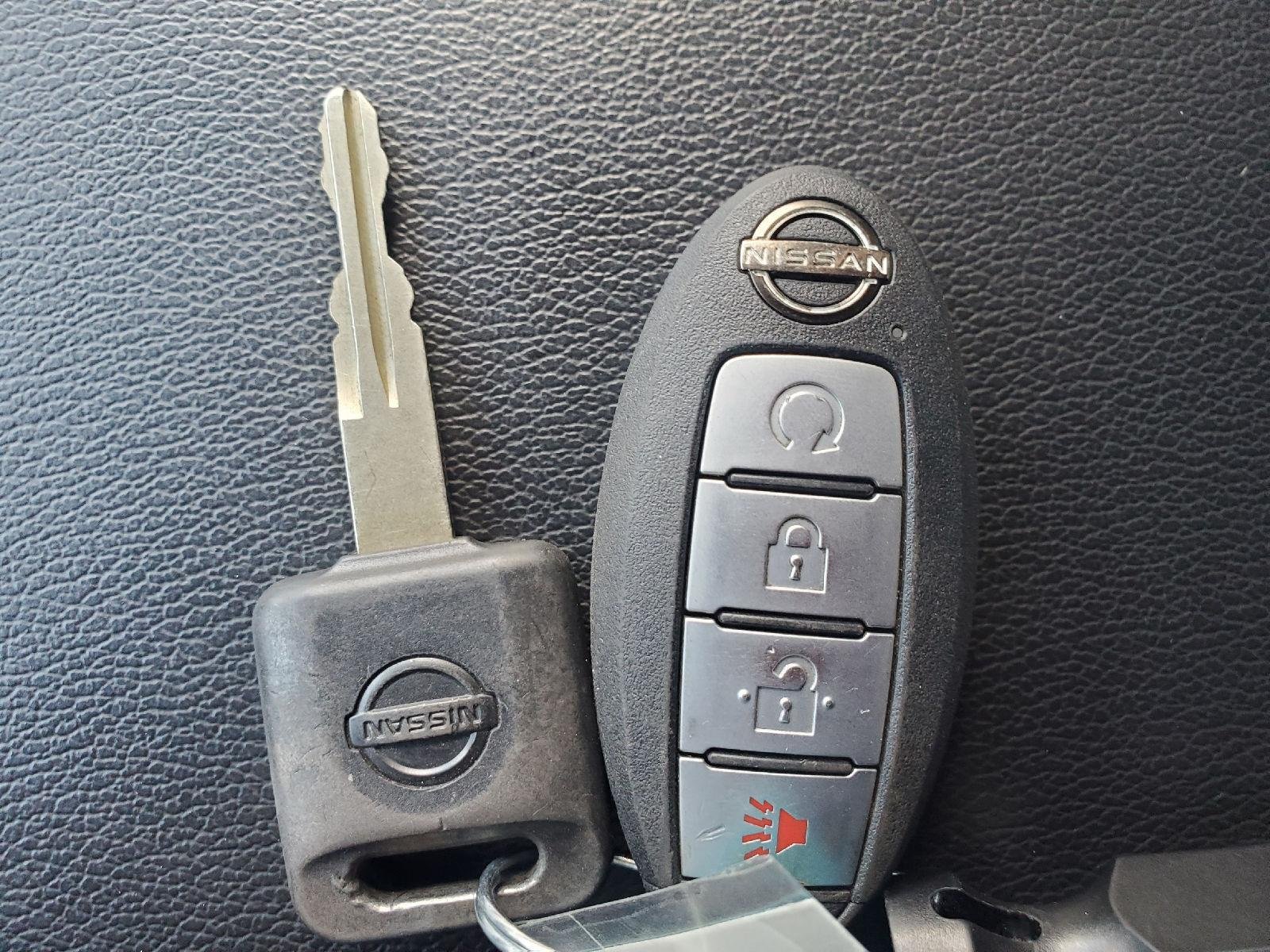 Used 2025 Gun Metallic Nissan PRO-4X image 14
