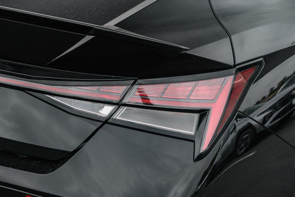 2025 Hyundai Elantra N Line - Photo 7