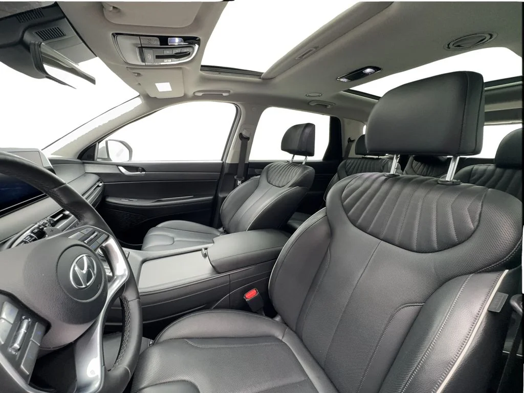 Used 2025 Silver Hyundai Limited image 19