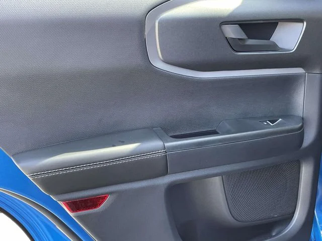 New 2026 Velocity Blue Metallic Ford Outer Banks® image 9