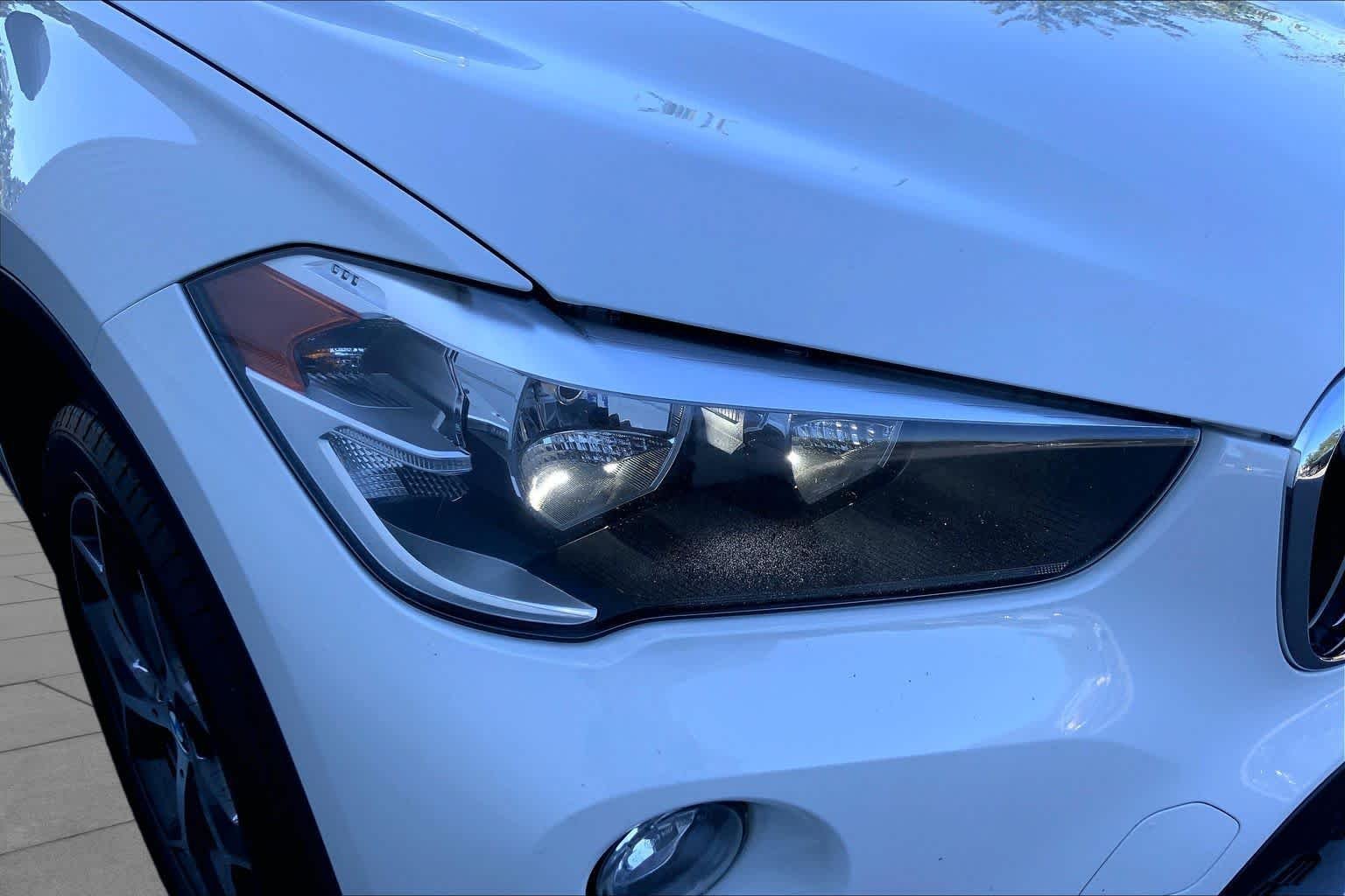 Used 2019 Alpine White BMW xDrive28i image 26