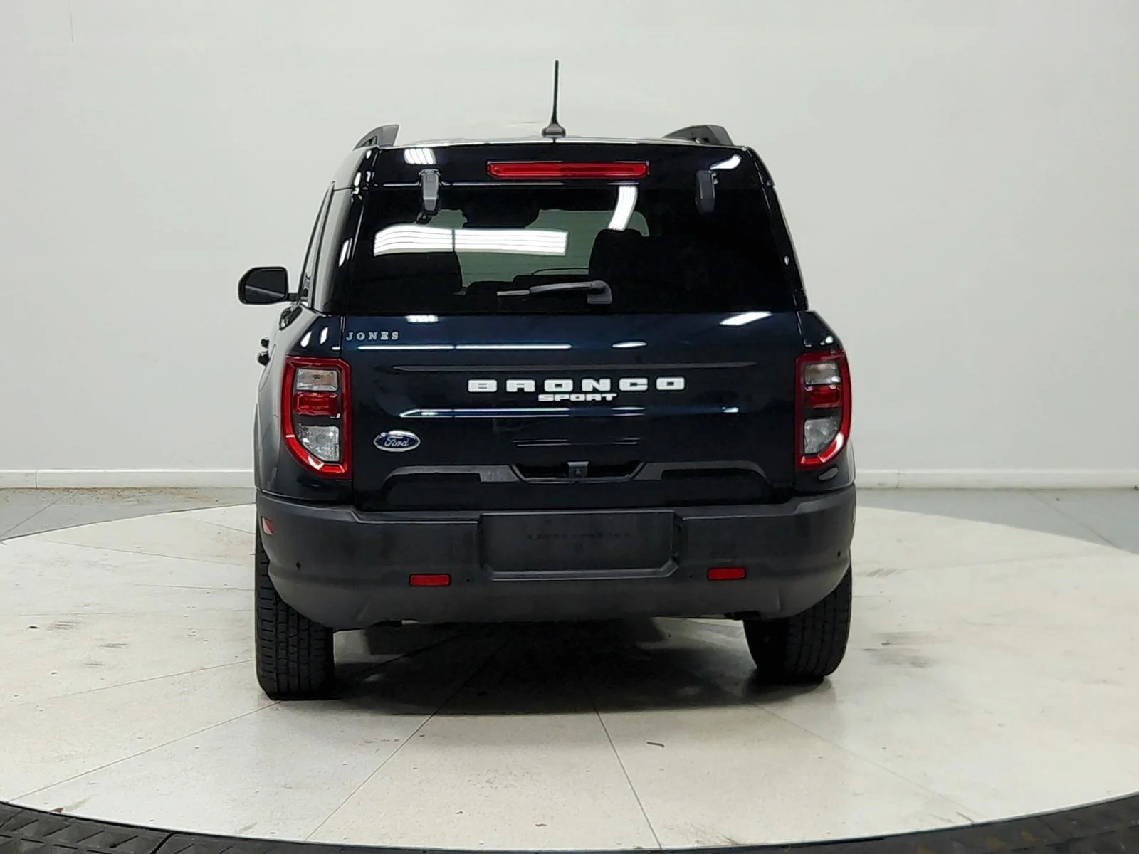 Used 2022 Blue Ford Outer Banks image 7