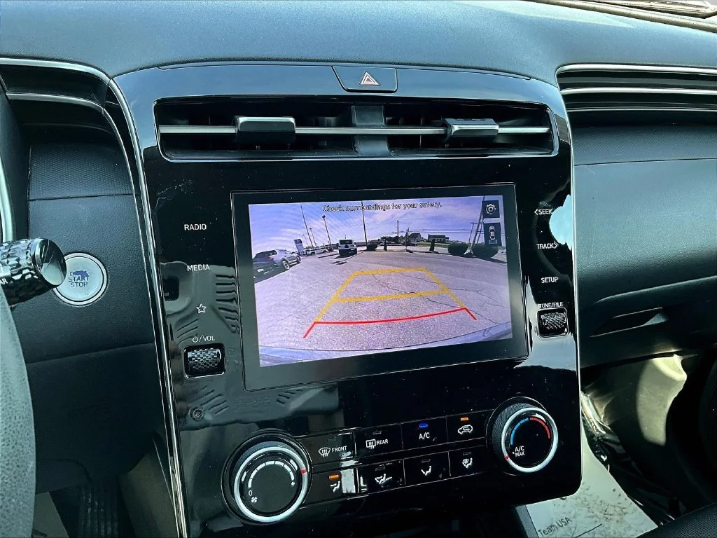 Used 2022 Gray Hyundai SEL image 16