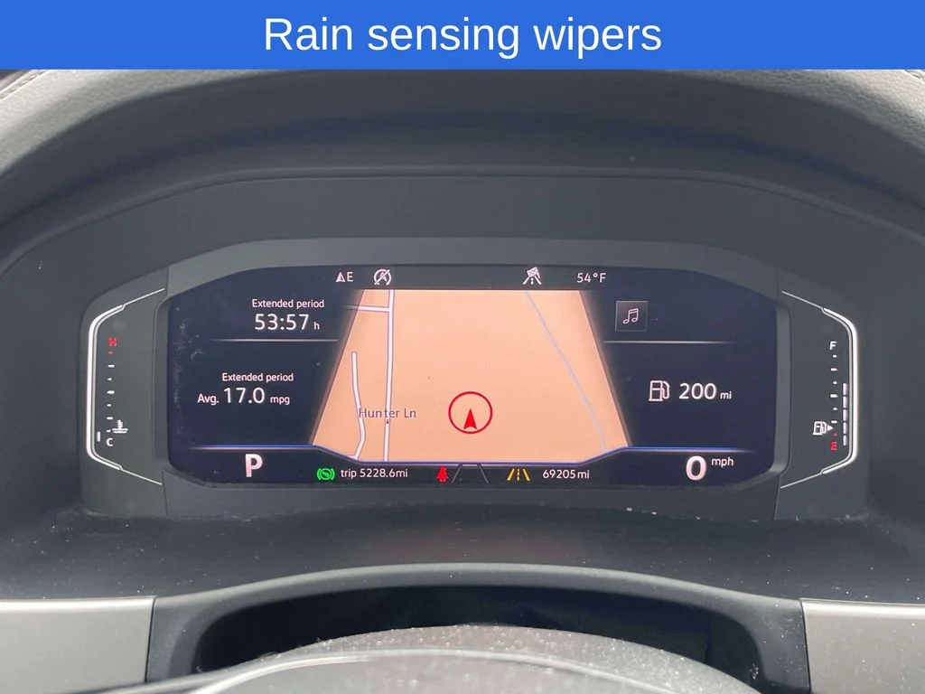 Used 2019 Blue Volkswagen SEL image 28