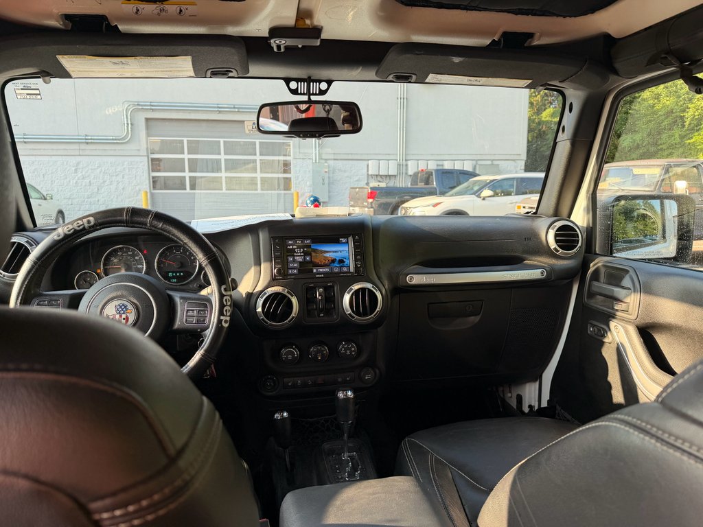 Used 2016 Bright White Clearcoat Jeep Rubicon image 8