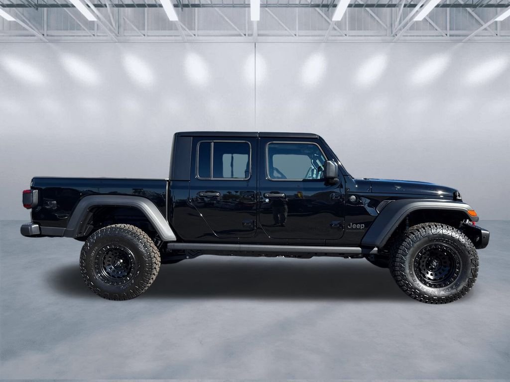 New 2025 Black Clear-Coat Exterior Paint Jeep Sport S image 3