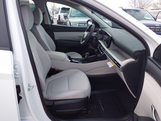 New 2026 White Pearl Hyundai SEL image 13