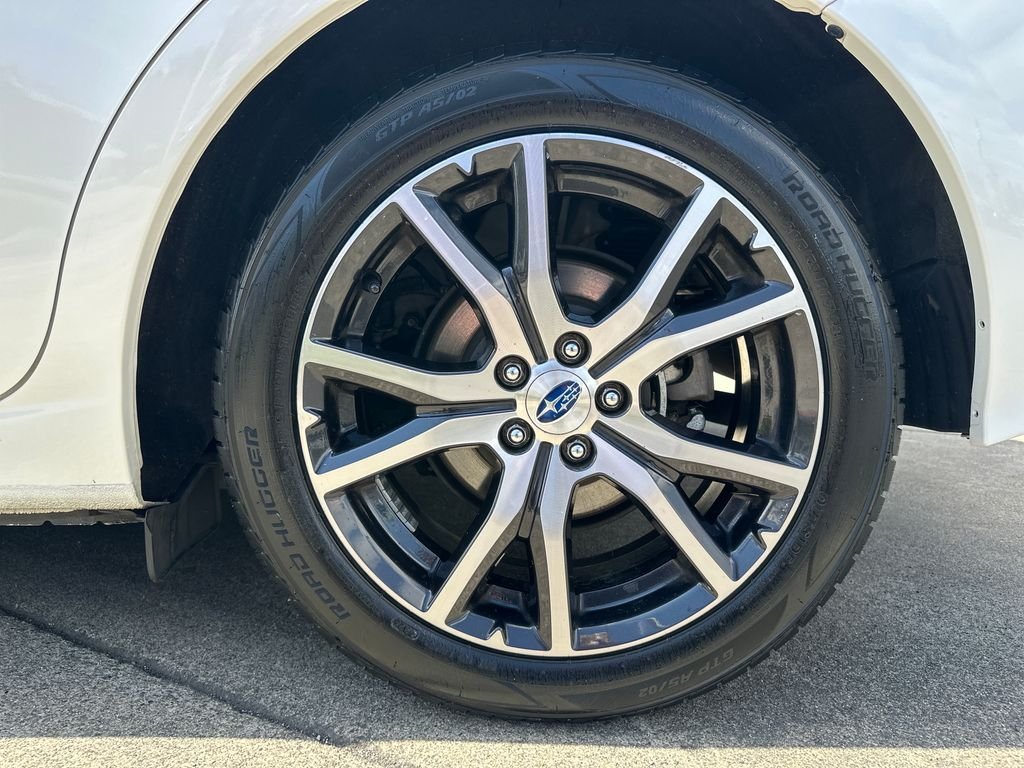 Used 2018 Crystal White Pearl Subaru 2.0i Limited image 28