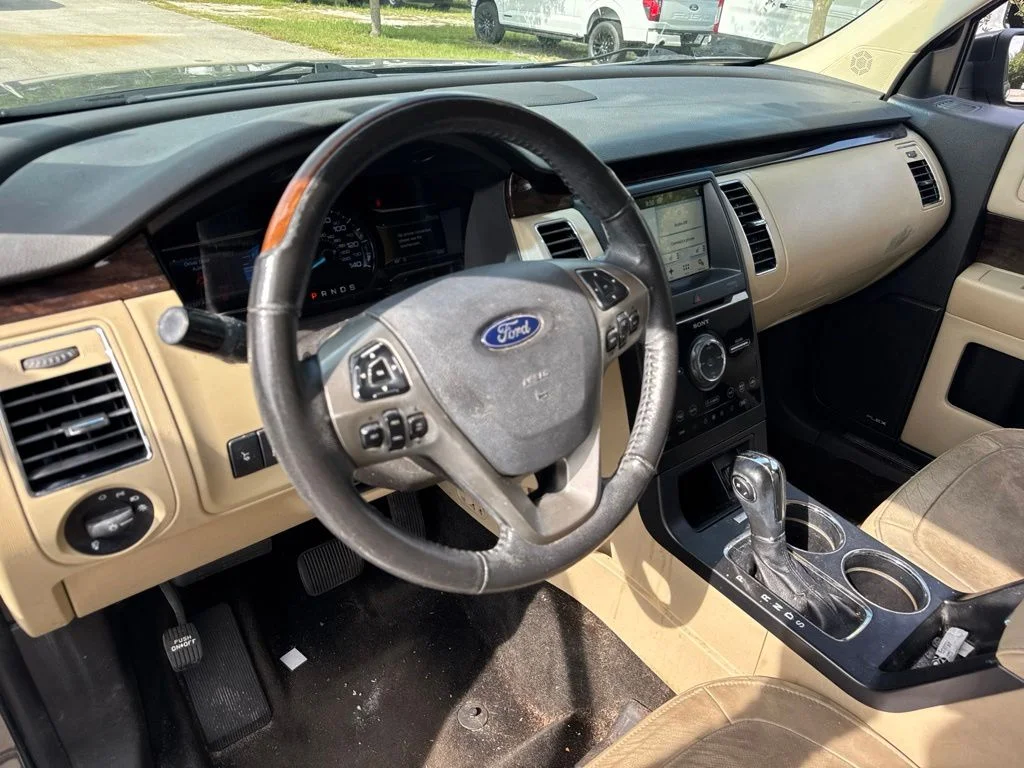 Used 2018 Magnetic Ford Limited image 9