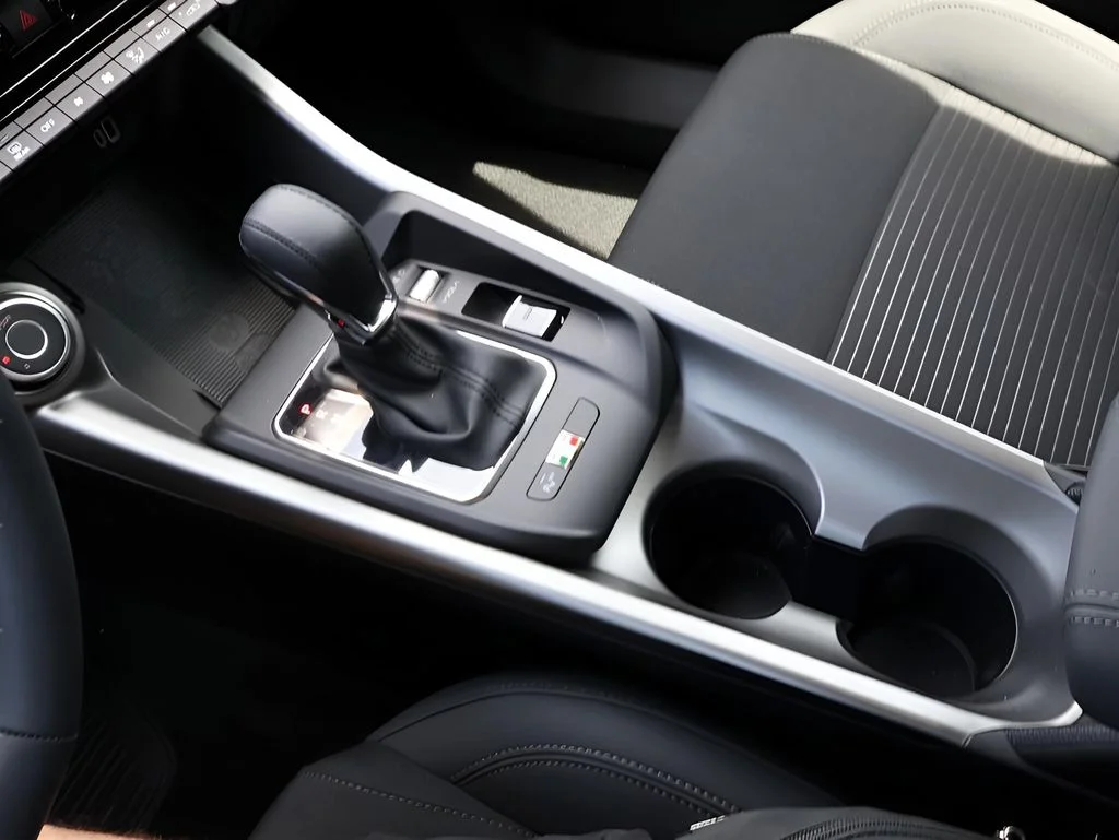 2025 Alfa Romeo Tonale Base - Photo 25