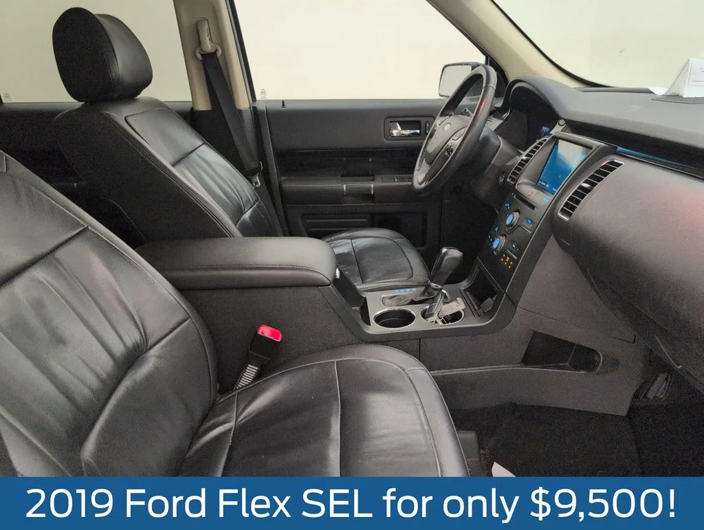 Used 2019 Silver Ford SEL image 14