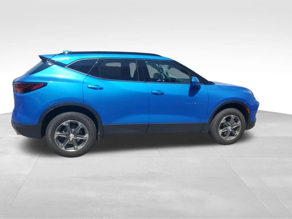 Used 2024 Blue Chevrolet LT image 6