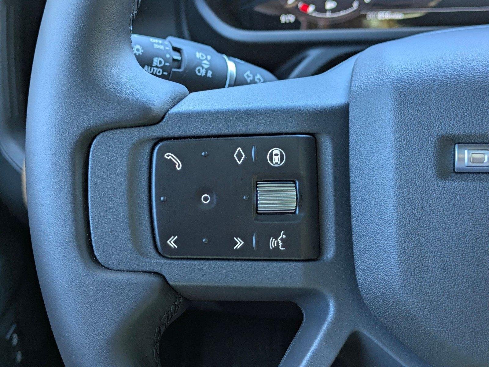 Used 2026 Santorini Black Metallic Land Rover S image 15