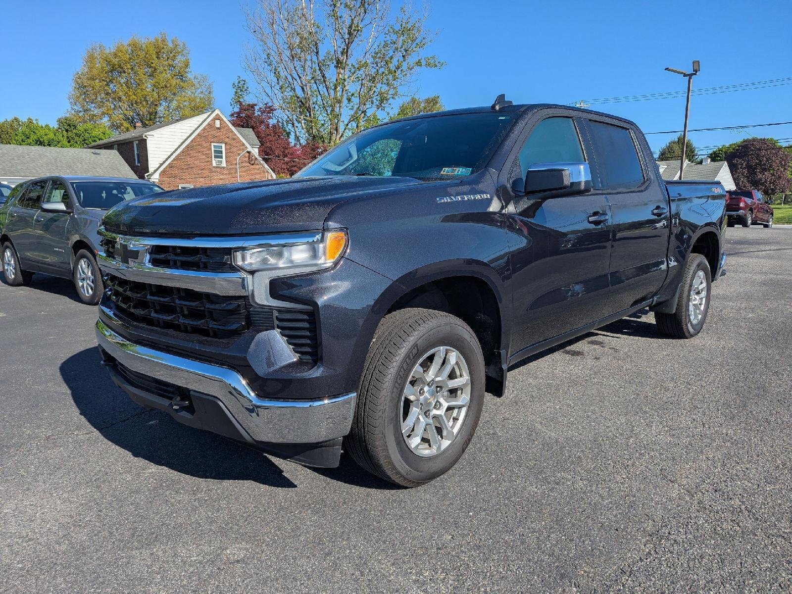 Used 2024 Dark Ash Metallic Chevrolet LT image 4