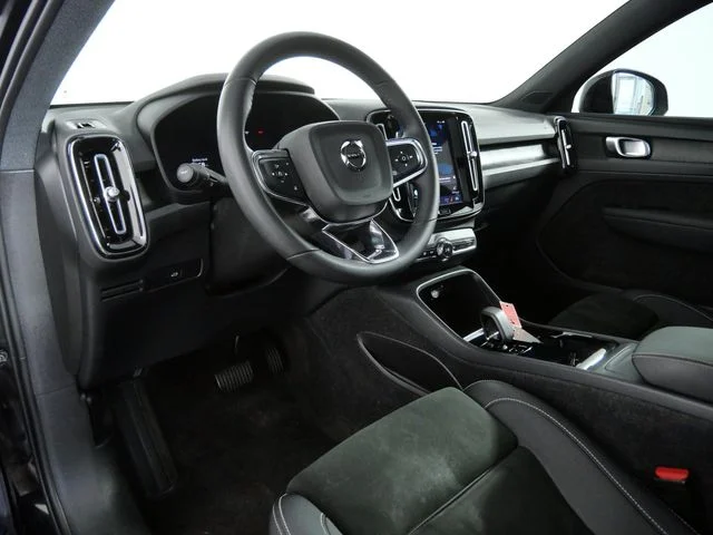 Used 2023  Volvo Twin Plus image 16