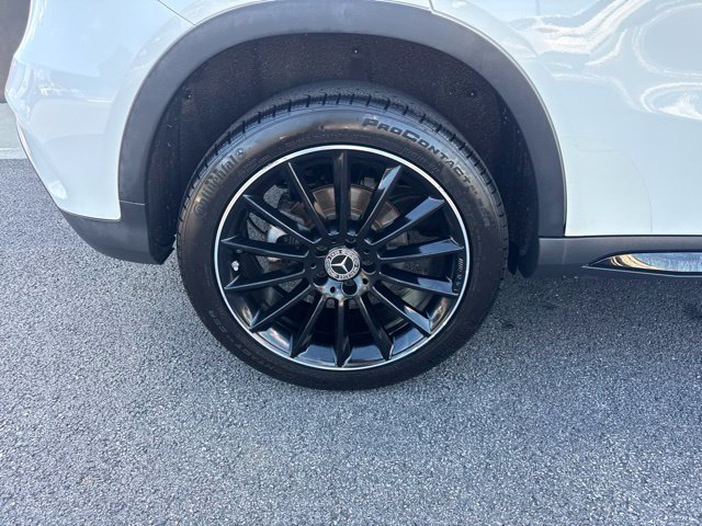 Used 2019 White Mercedes-Benz GLA 250 image 10