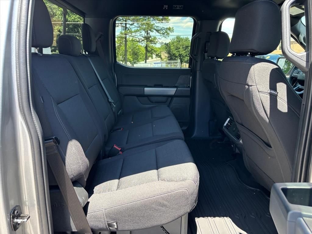 New 2026 Iconic Silver Metallic Ford XLT image 12