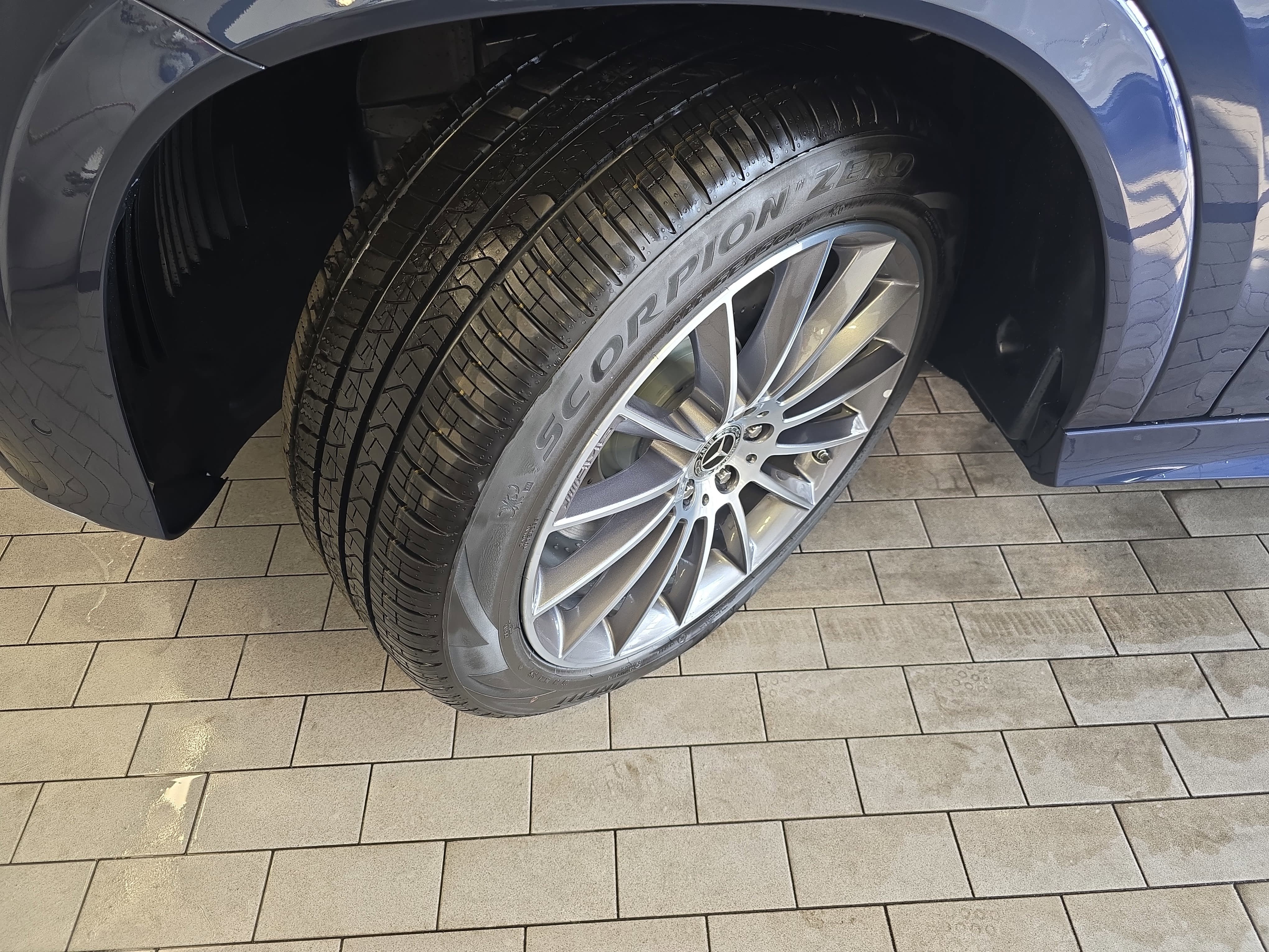 New 2026 Twilight Blue Metallic Mercedes-Benz GLE350 image 35