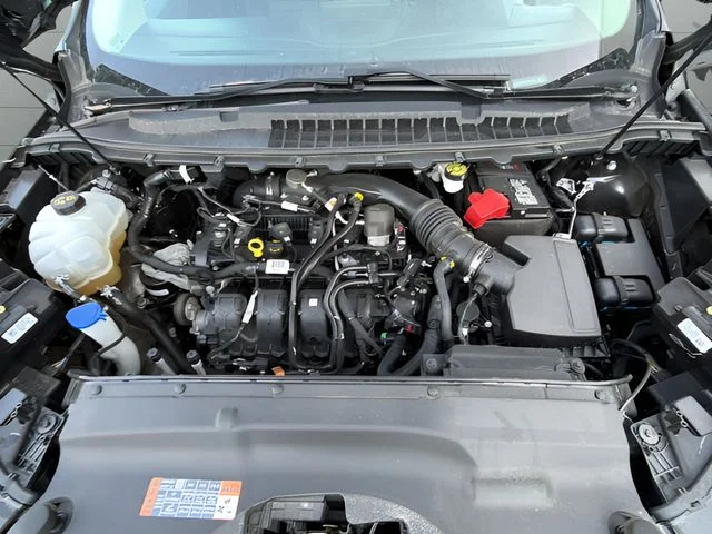 Used 2022 Black Ford SEL image 20