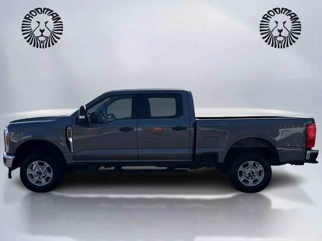 Certified Used 2025 Carbonized Gray Metallic Ford XLT image 8