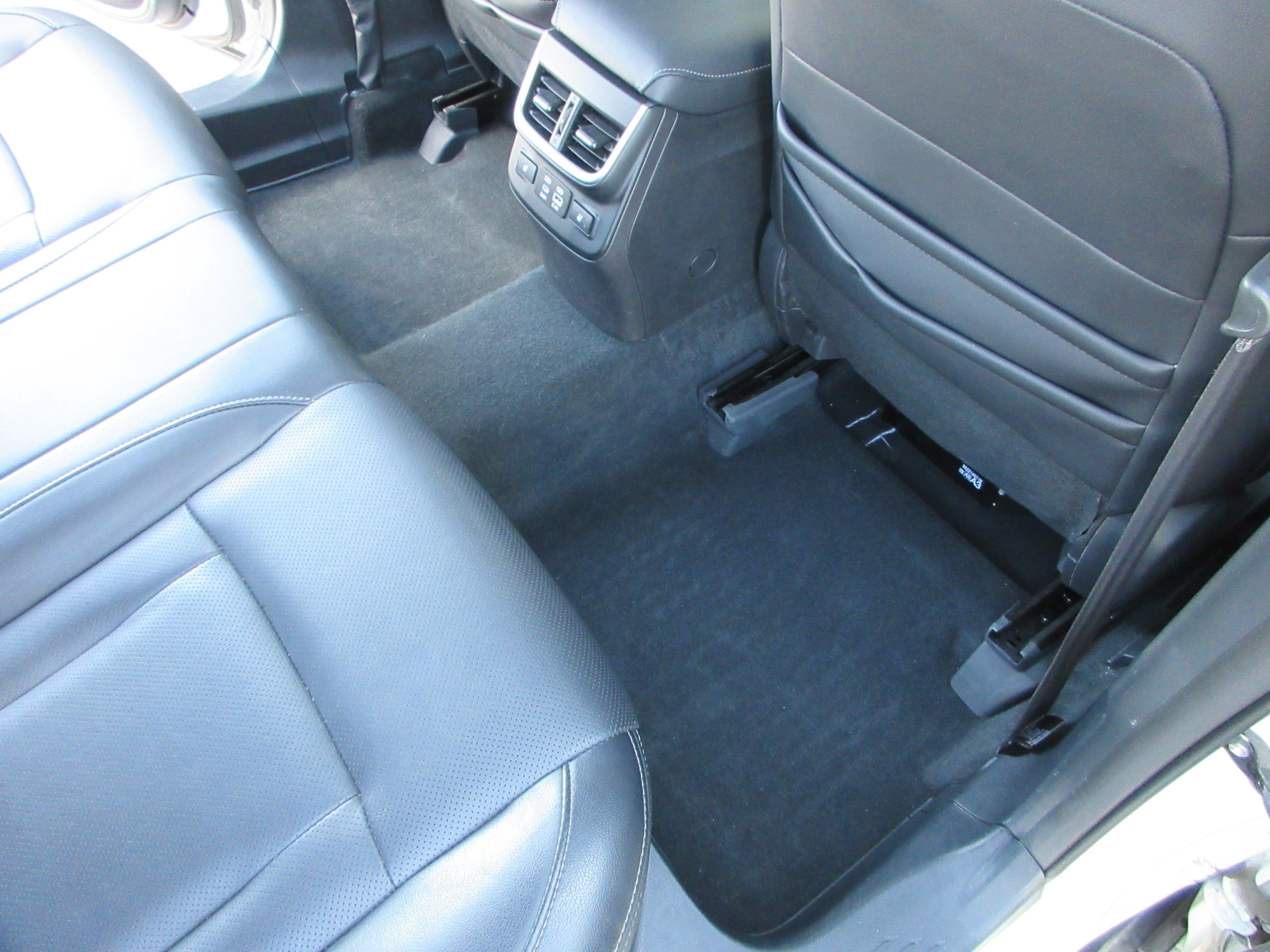 Used 2023 Crystal White Pearl Subaru Limited XT image 21