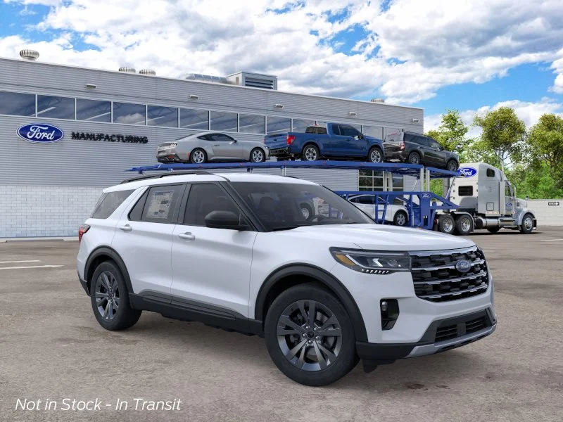 New 2026 Space White Metallic Ford Active image 7
