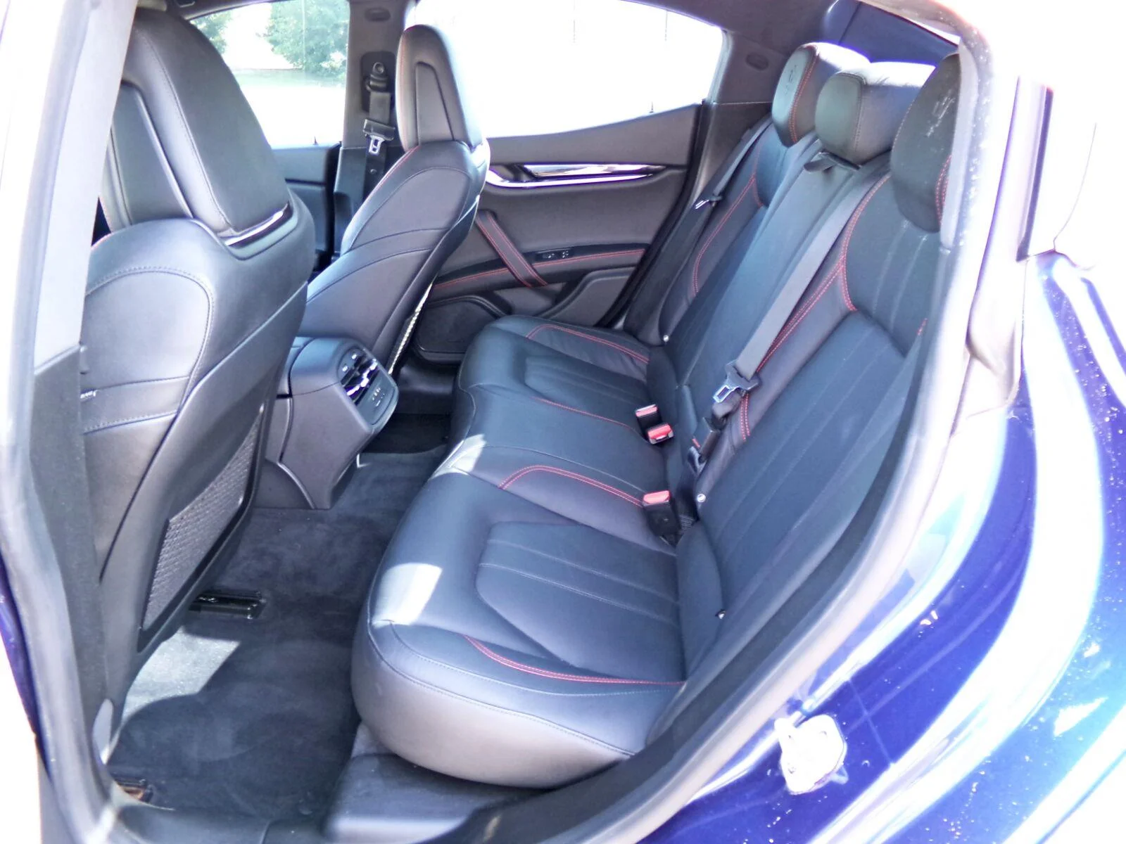 Used 2020 Nero Maserati S GranSport image 13
