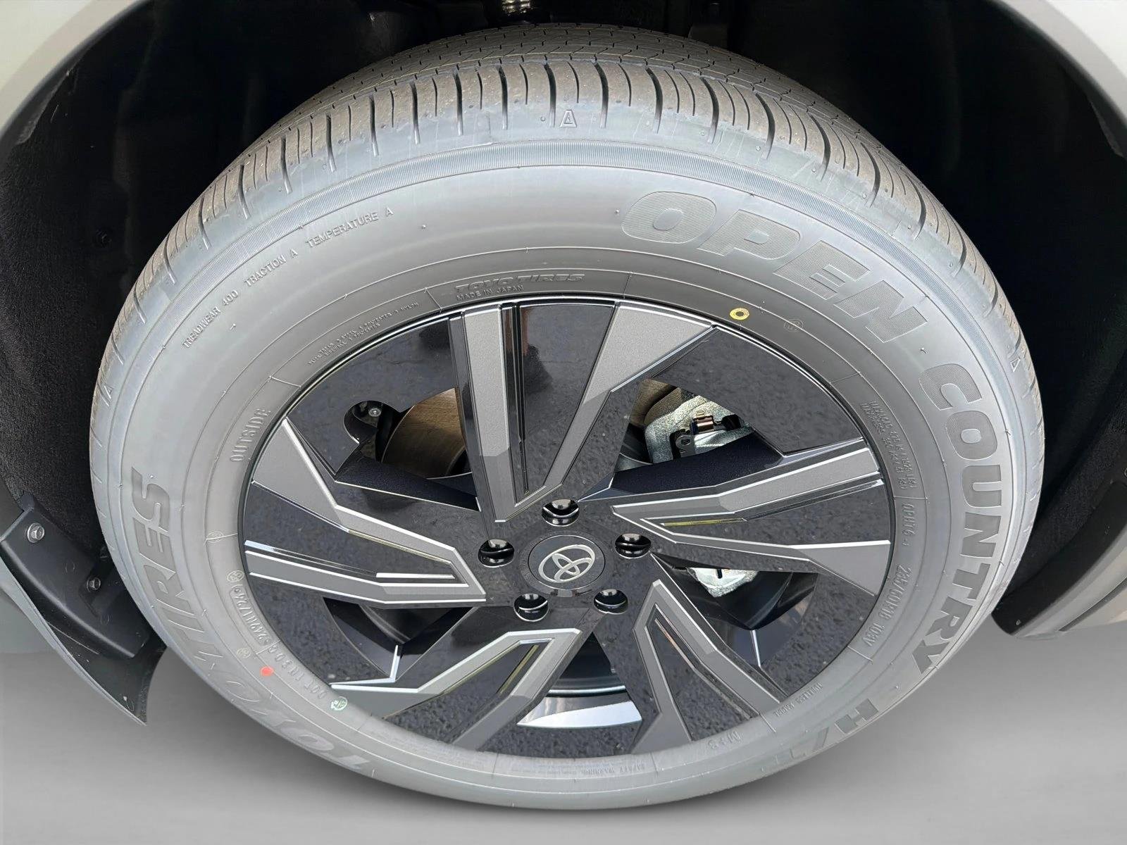 New 2026 Midnight Black Metallic Toyota SE image 12