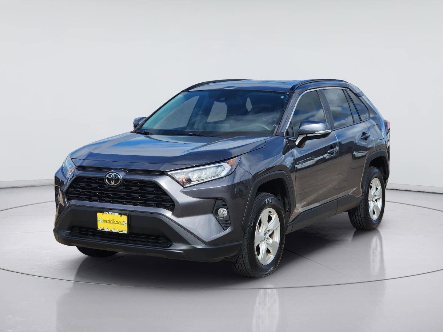 Used 2021 Magnetic Gray Metallic Toyota XLE image 3