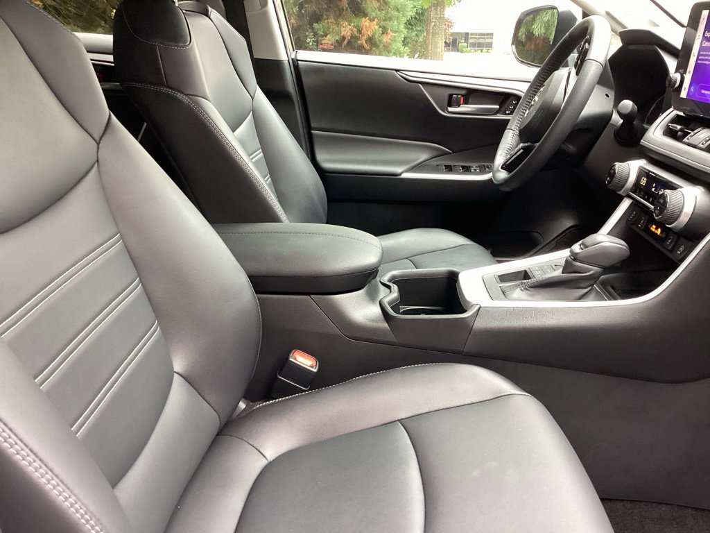 Used 2024 Gray Toyota XLE Premium image 4