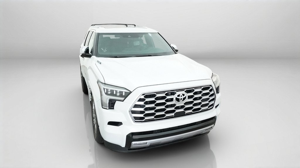 New 2026 Wind Chill Pearl Toyota Capstone image 4