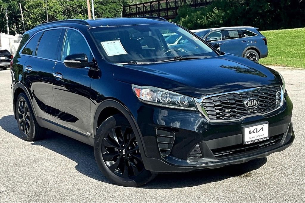 Used 2019 Kia Sorento S with VIN 5XYPGDA56KG586938 for sale in Lincoln, NE