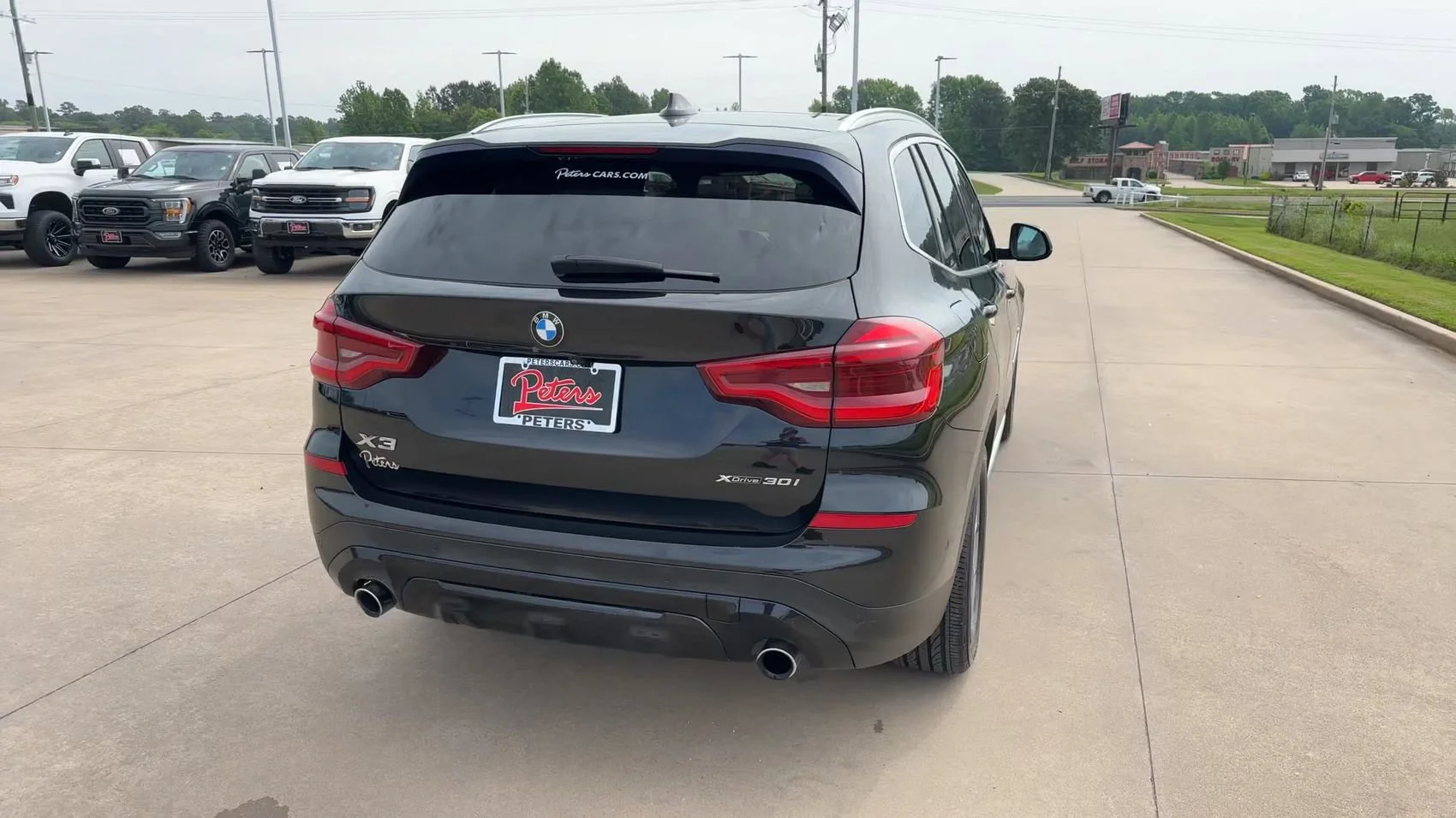 Used 2021 Black Sapphire Metallic BMW xDrive30i image 8
