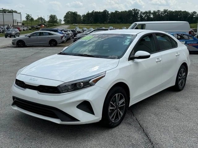 Certified Used 2023 White Kia LXS image 3