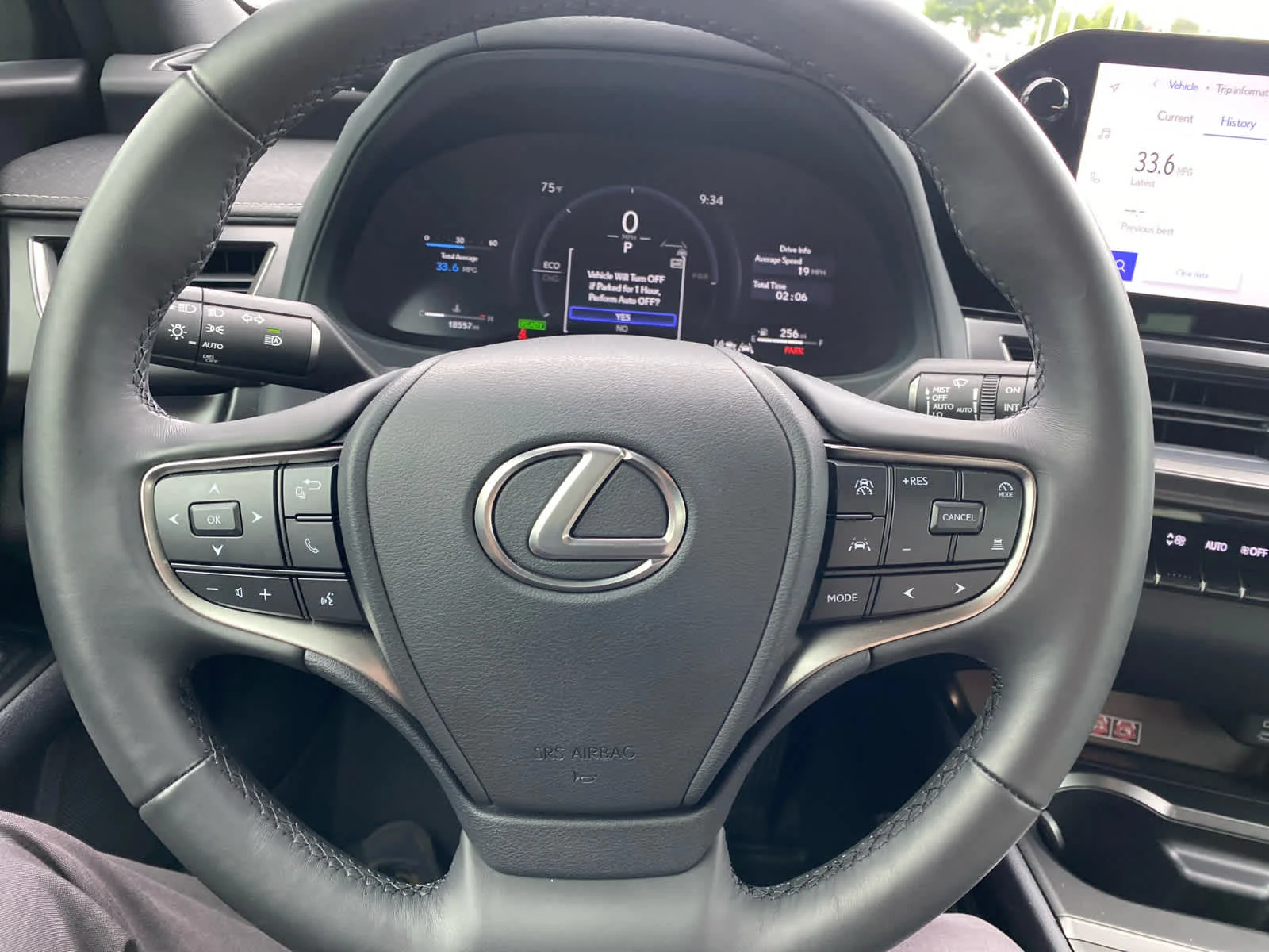 Used 2025  Lexus UX 300h image 11