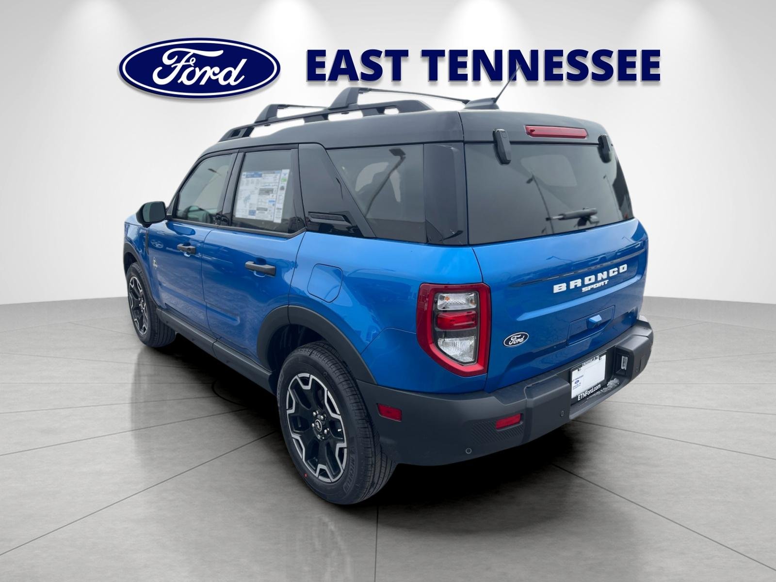 New 2026 Velocity Blue Metallic Ford Outer Banks® image 5