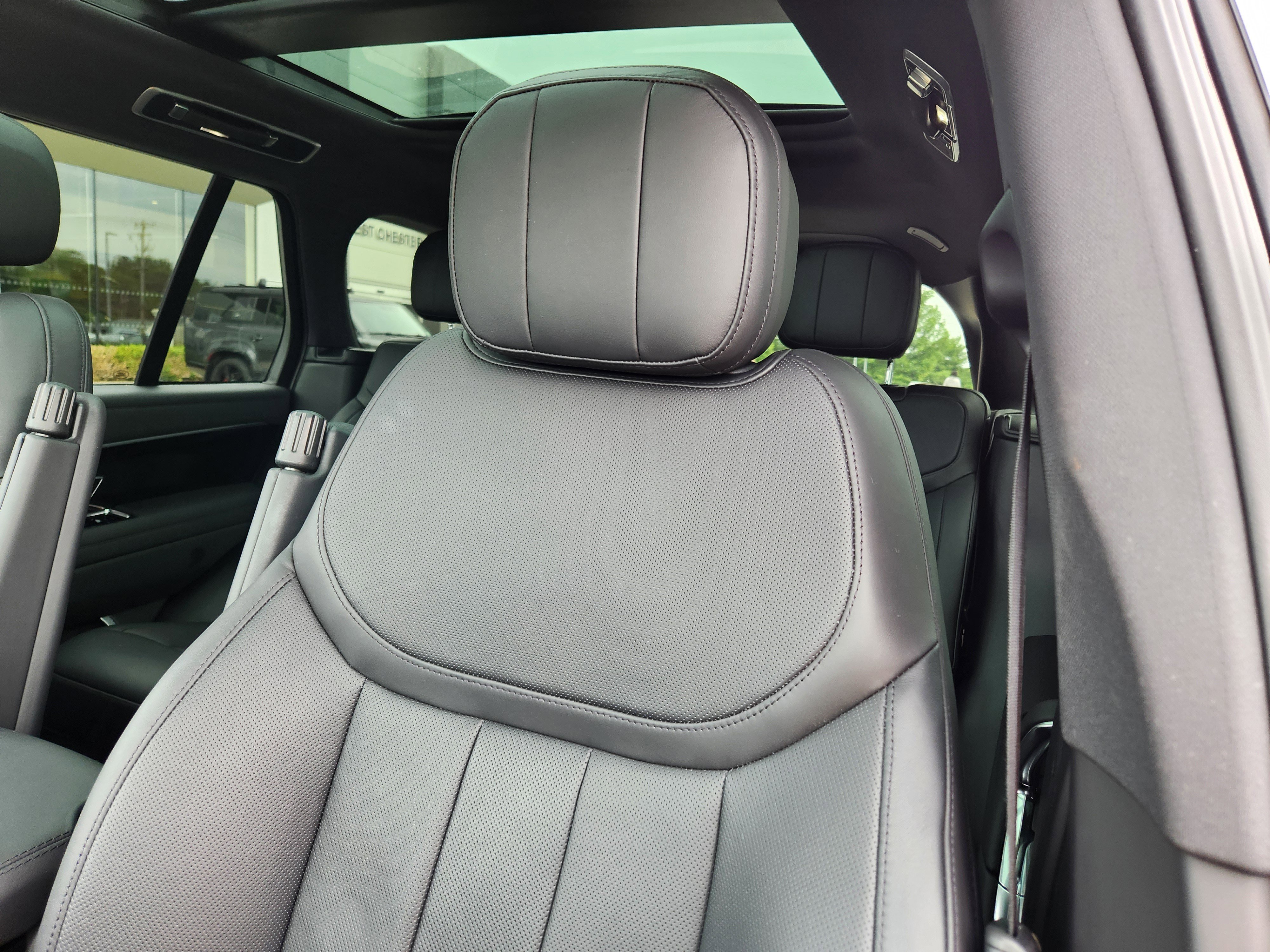 Certified Used 2024 Santorini Black Metallic Land Rover SE image 11
