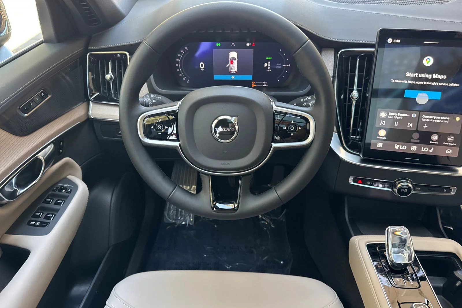New 2026 Denim Blue Volvo T8 Plus 7-Seater image 16
