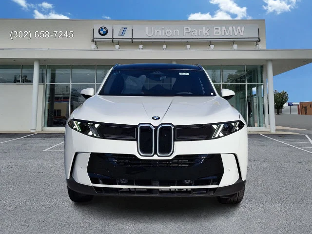 New 2027 Alpine White BMW  image 2