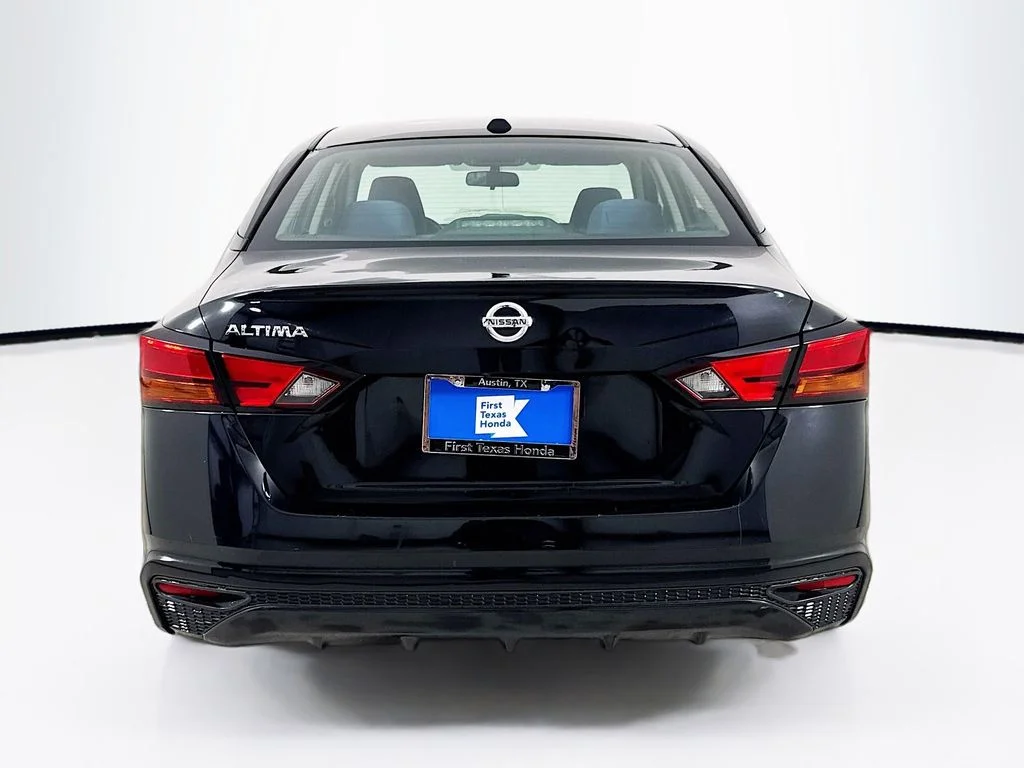Used 2020 Super Black Clearcoat Nissan 2.5 S image 6